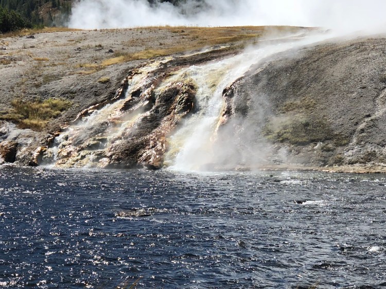 218274D7-FA86-4BE4-90A6-F705DCC3144B